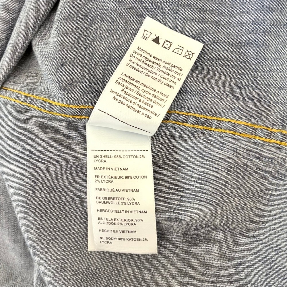Women's UNTUCKIT Jenna Buttondown Denim Shirt Top Pockets Dark Wash Preppy 8 - Picture 12 of 13